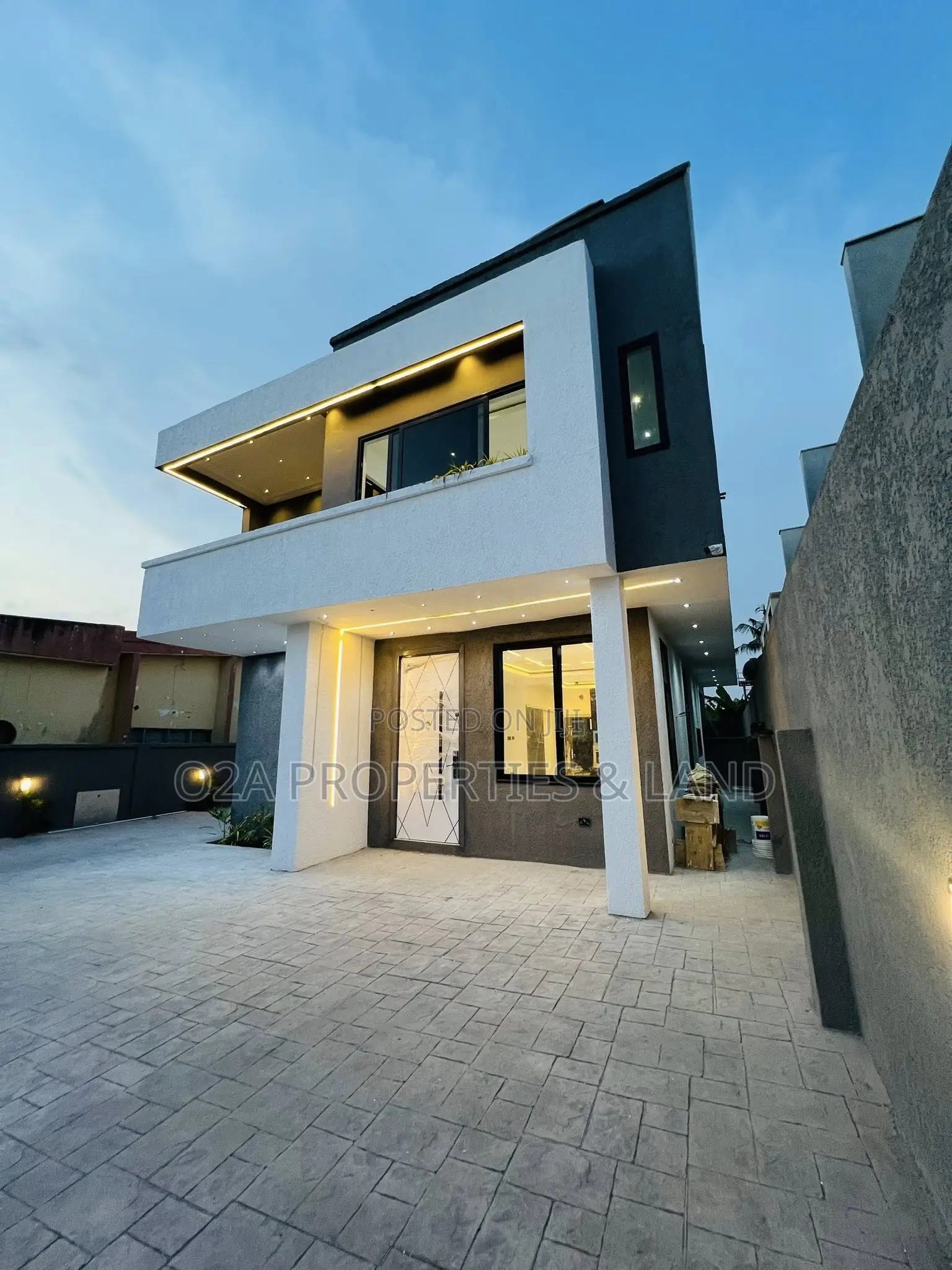 3bdrm House in Haatso, Asore Junction for sale in Asore Junction