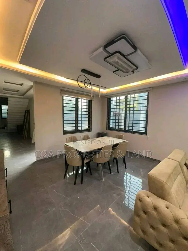 4bdrm Townhouse / Terrace in Burma Hill, Airport Residential Area in Airport Residential Area