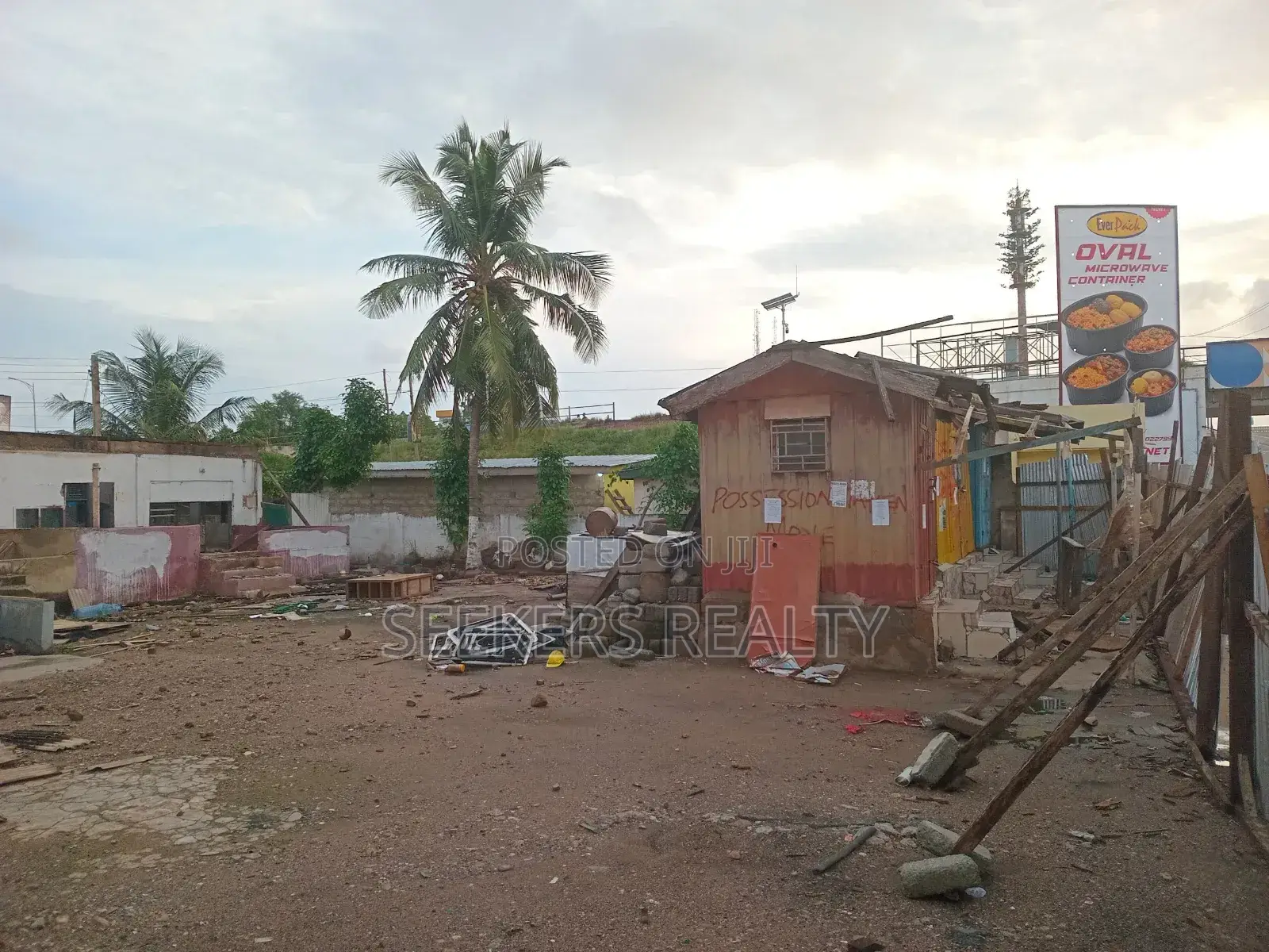 1 and Half Plot for Sale at Kwame Nkrumah Circle in Circle