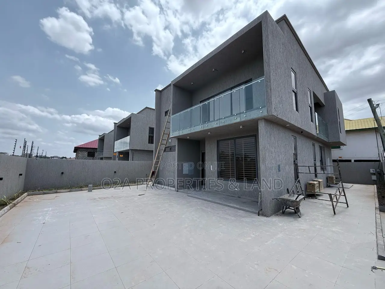 4bdrm House in Ashaley Botwe School for sale in School Junction