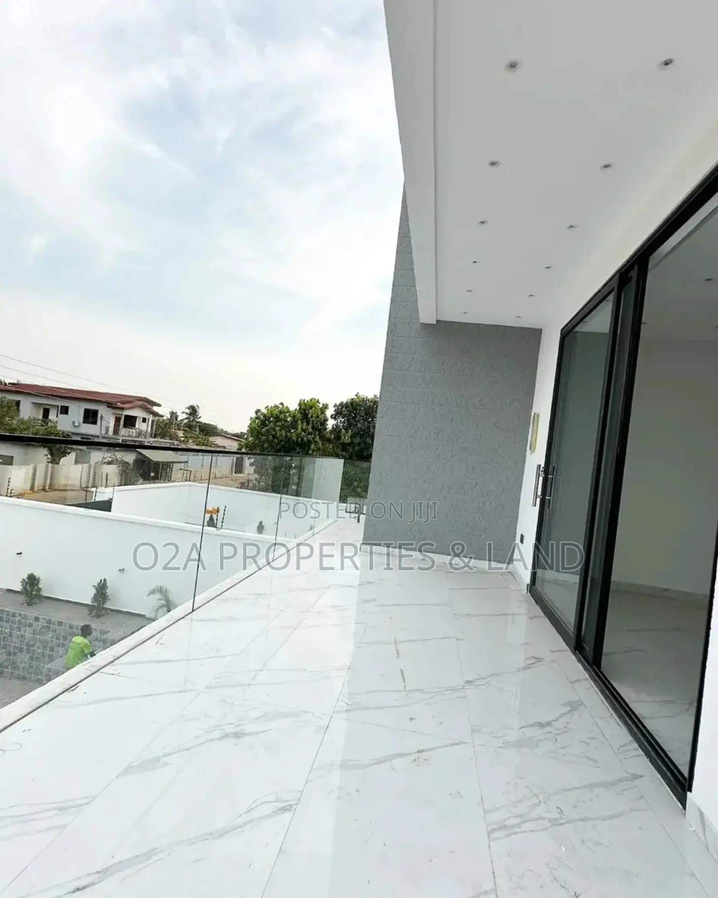 4bdrm House in Ashaley Botwe, Lake Side Estate for sale in Lake Side Estate