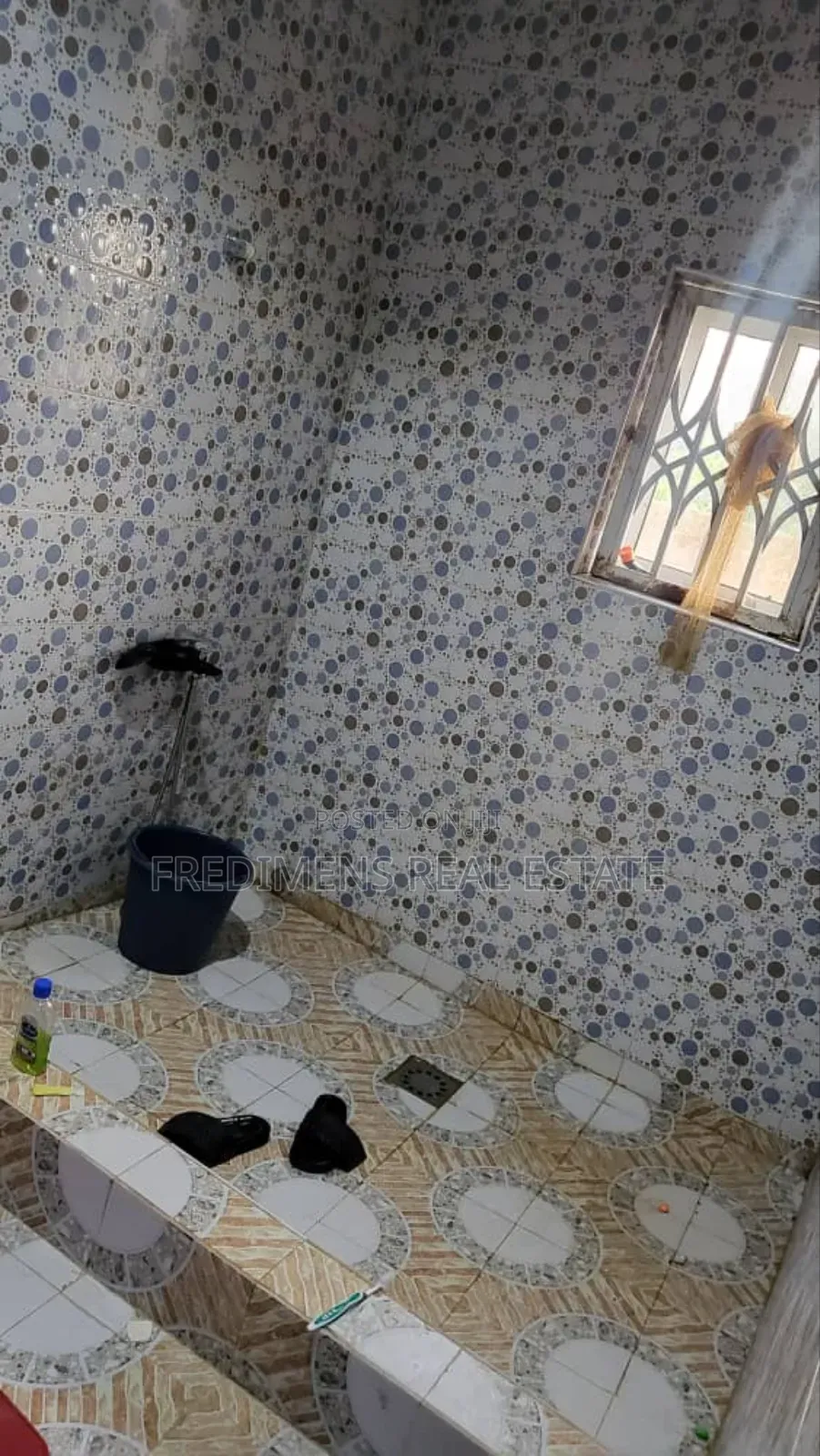 3bdrm House in Fredimens Real, Afigya-Kwabre for sale in Afigya-Kwabre