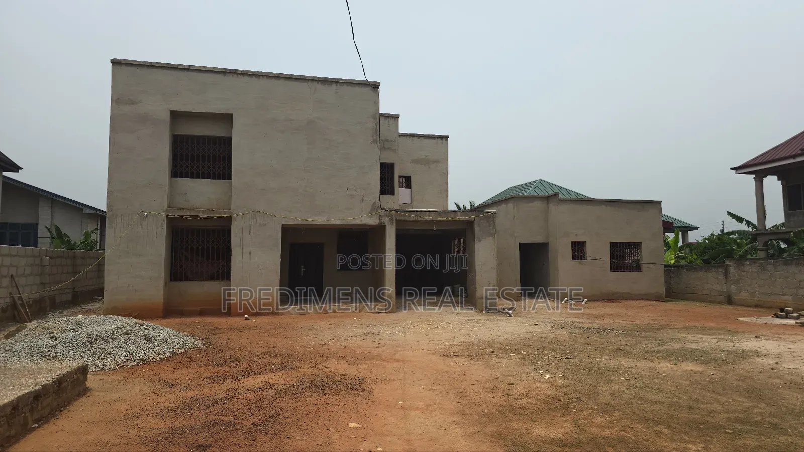 7bdrm House in Fredimens Real, Afigya-Kwabre for sale in Afigya-Kwabre