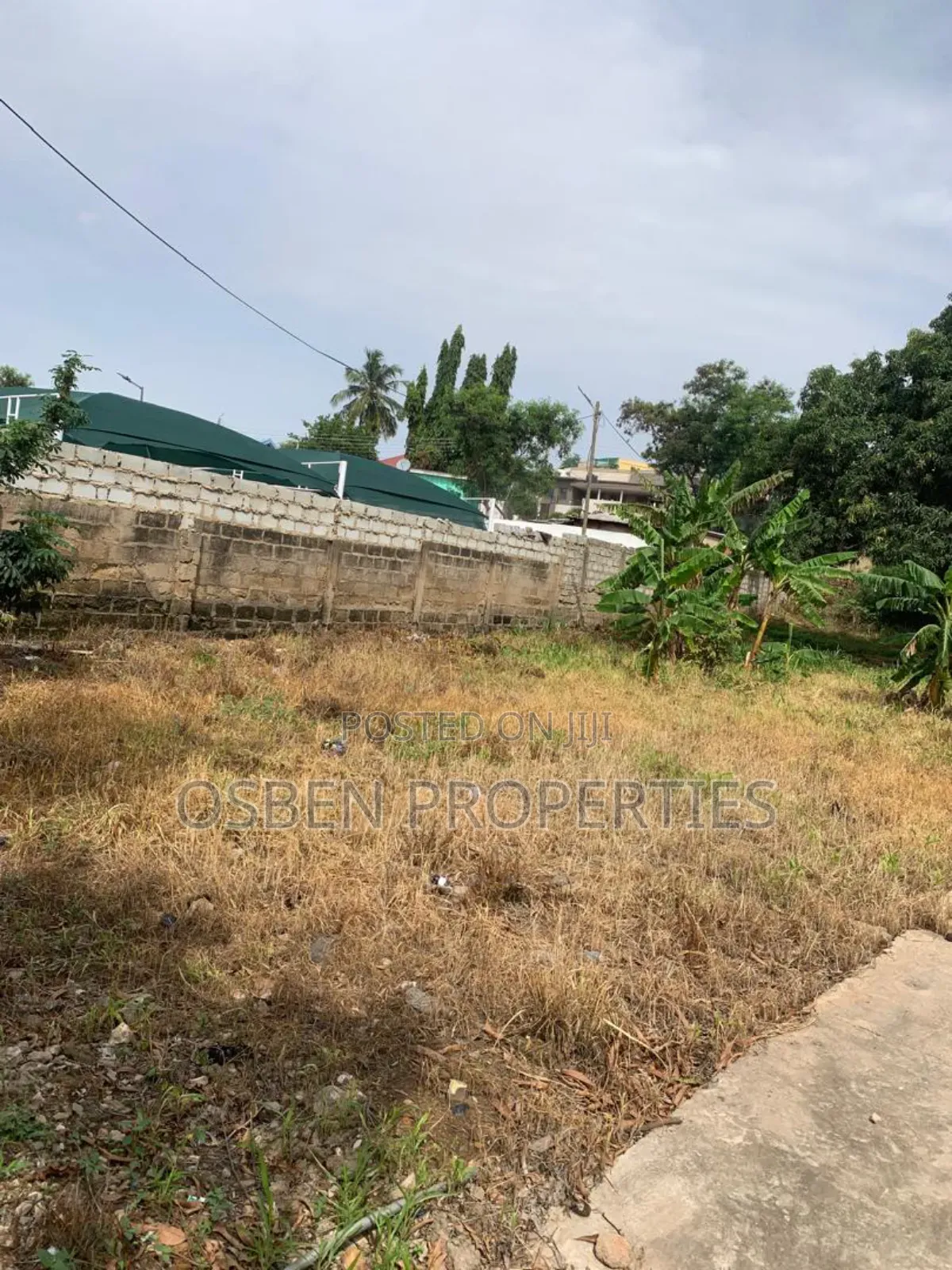 One Plot of Roadside Land for Sale in MacCharty Hills