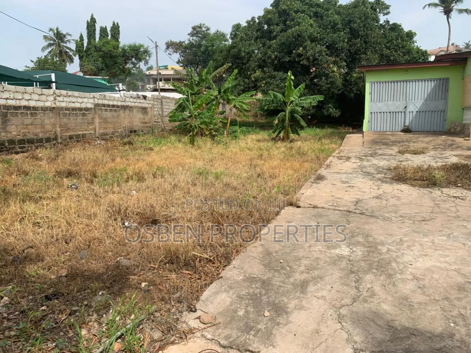 One Plot of Roadside Land for Sale in MacCharty Hills