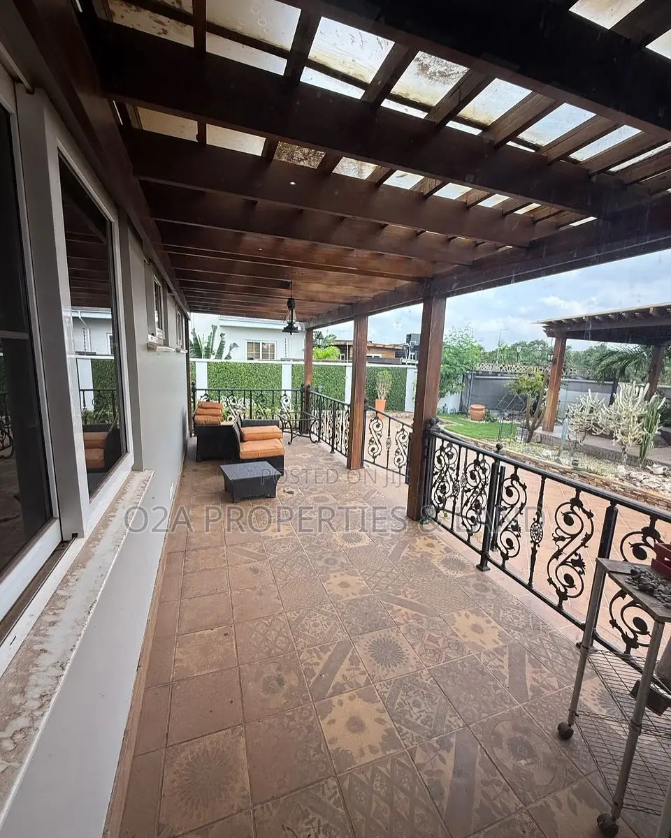 4bdrm House in Chain Homes, Airport for rent in Airport Residential Area