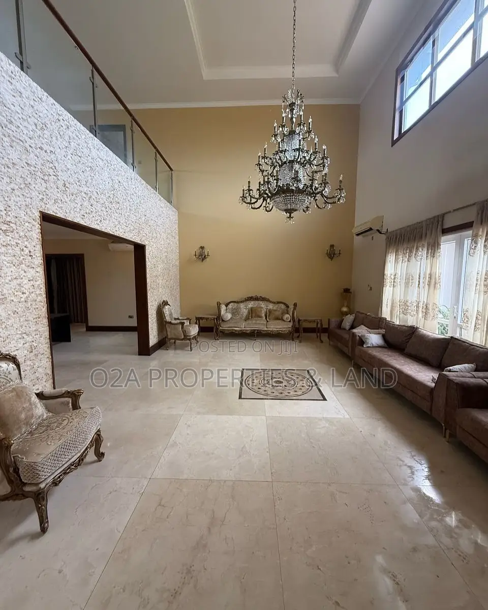 4bdrm House in Chain Homes, Airport for rent in Airport Residential Area