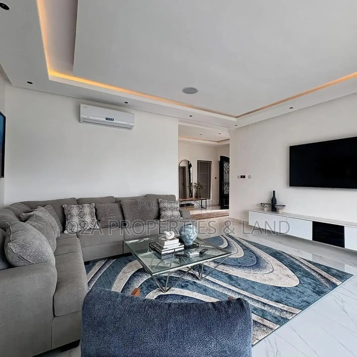 4bdrm Townhouse/Terrace in East Legon, American House for sale in American House