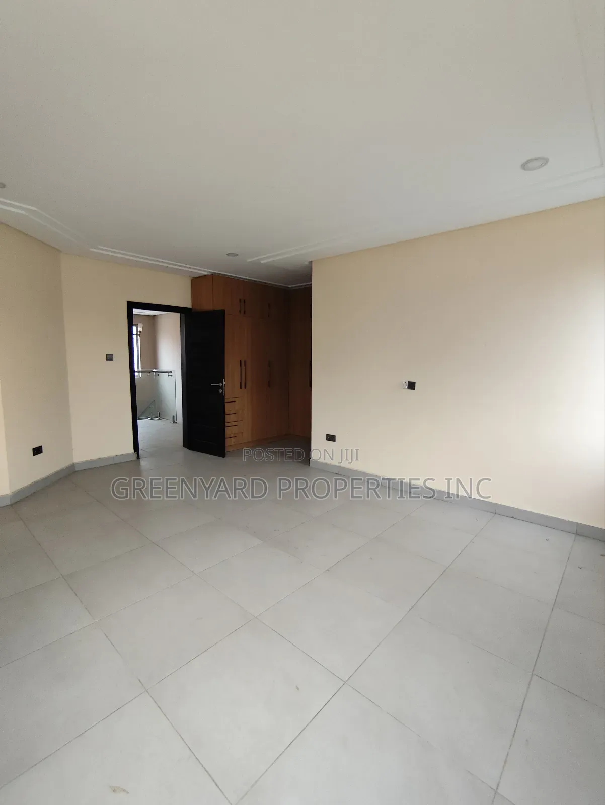 5bdrm Townhouse / Terrace in Dworwulu for rent in Dworwulu