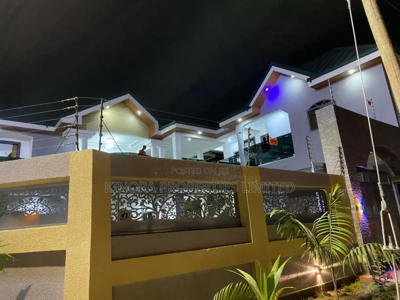 5bdrm House in Hatso Ecomog, Haatso for sale in Haatso