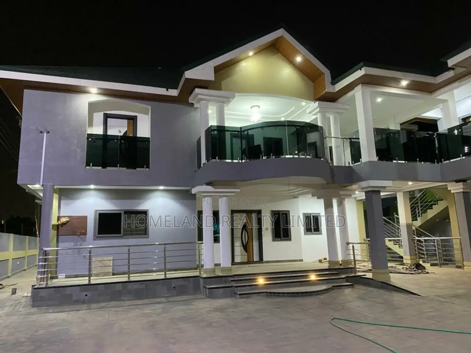 5bdrm House in Hatso Ecomog, Haatso for sale in Haatso