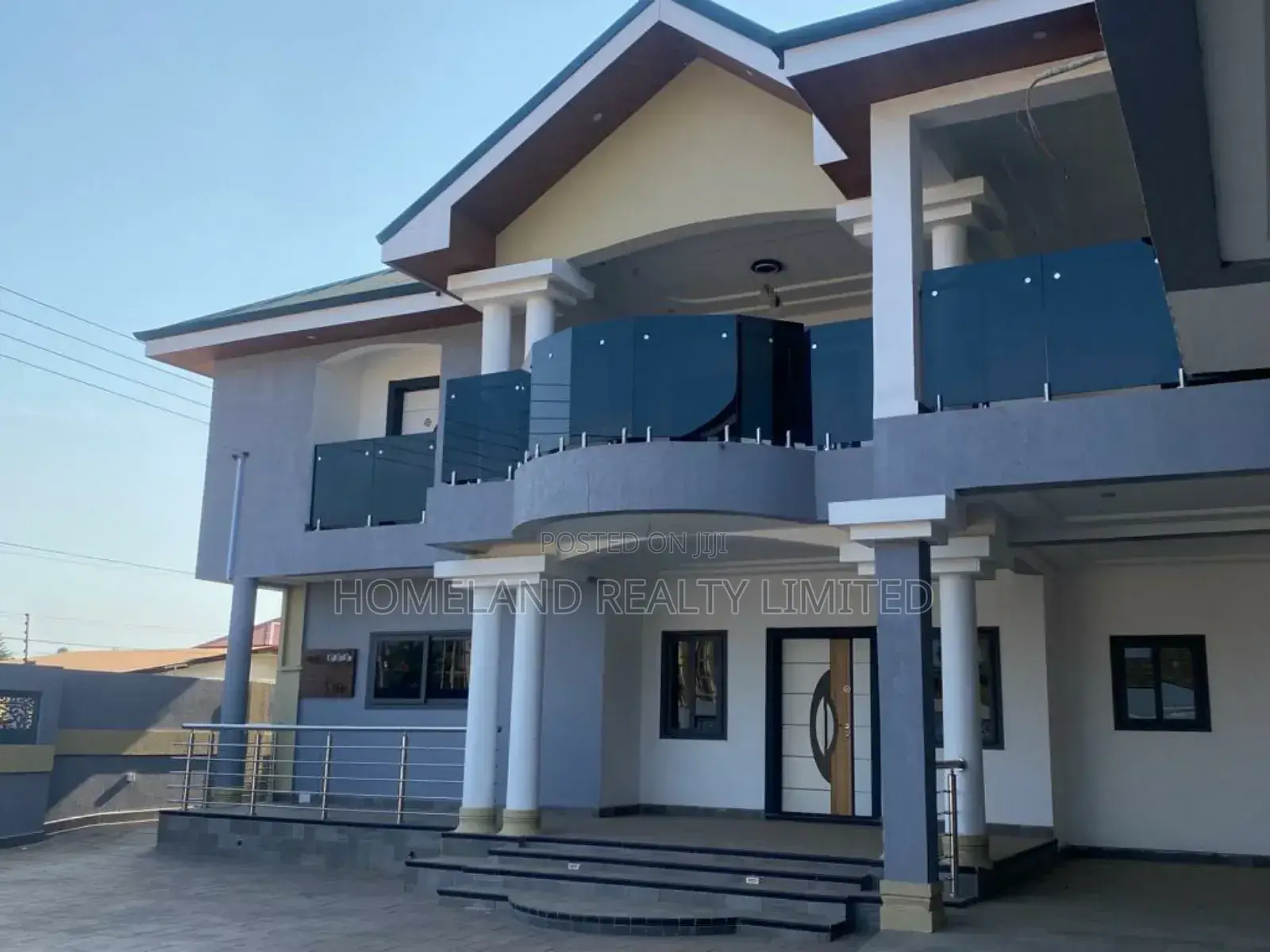 5bdrm House in Hatso Ecomog, Haatso for sale in Haatso