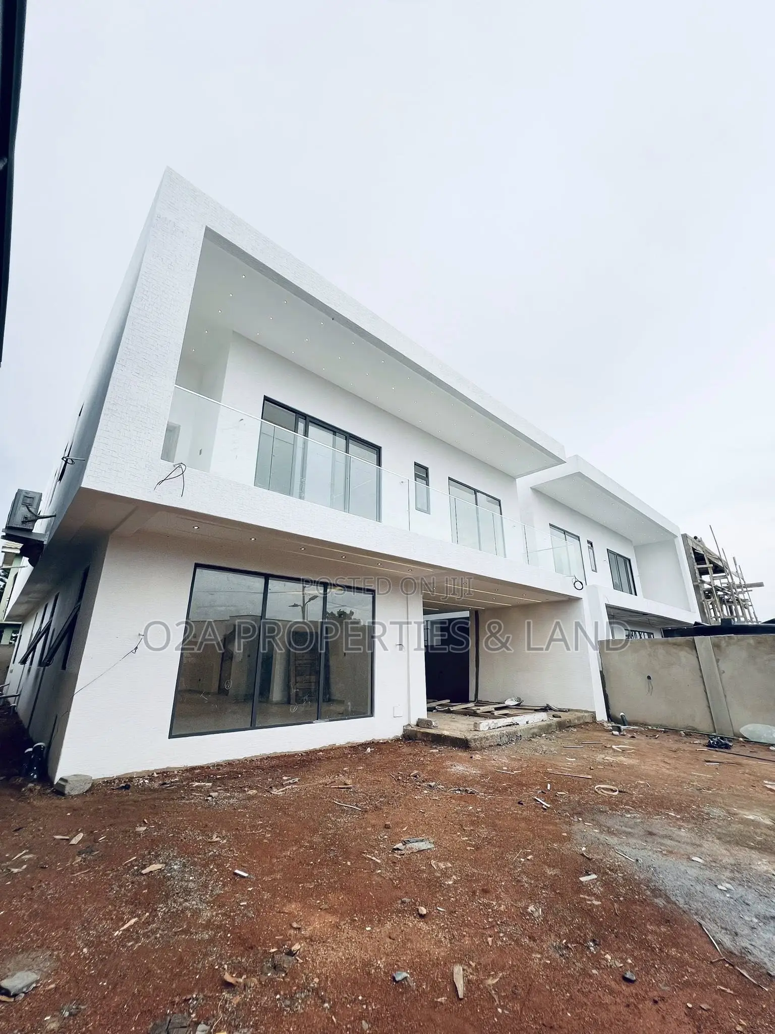 4bdrm House in Ashaley Botwe, School Junction for sale in School Junction