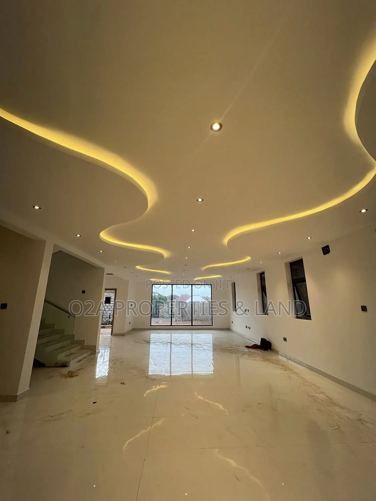 4bdrm House in Ashaley Botwe, School Junction for sale in School Junction