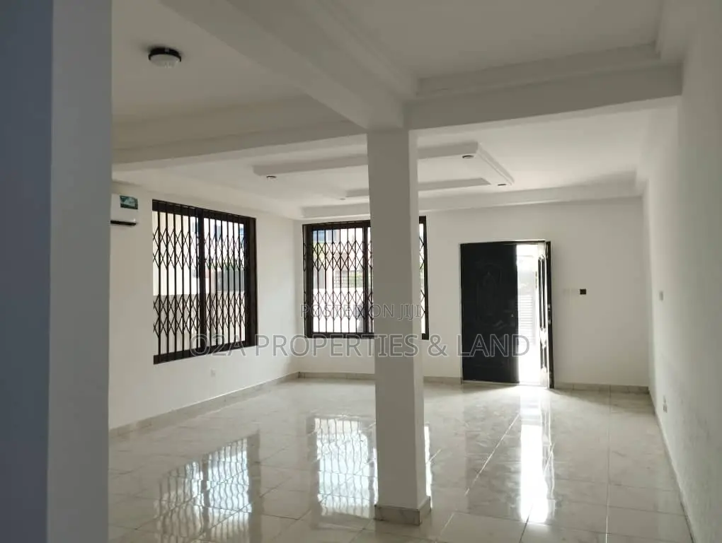 3bdrm House in Oyarifa, Ghana Flag for rent in Ghana Flag