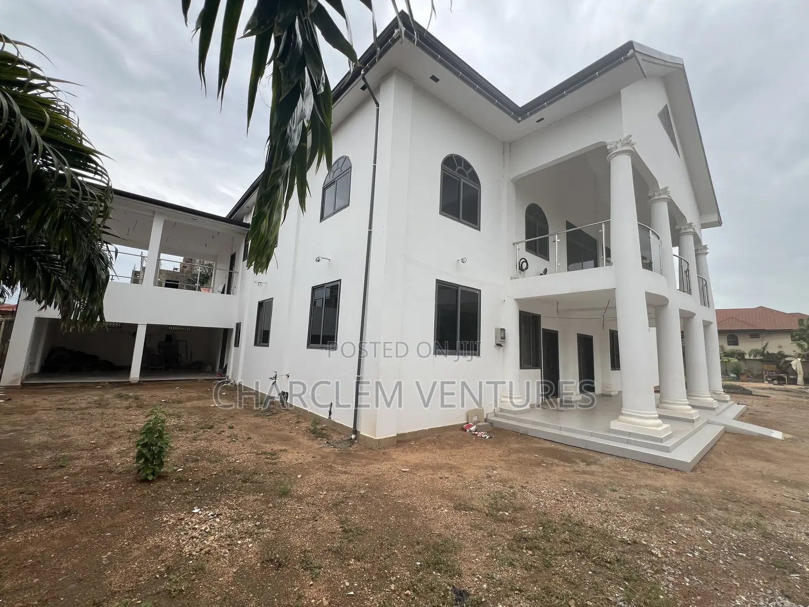 11bdrm House in Charclem Ventures Adjiriganor for sale in Adjiriganor