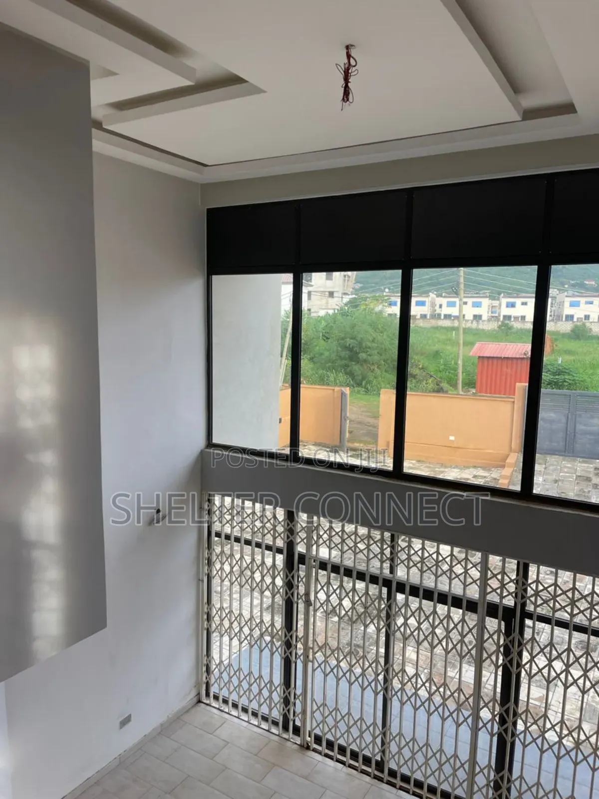 5bdrm Duplex in Oyarifa for sale in Oyarifa Mall Area