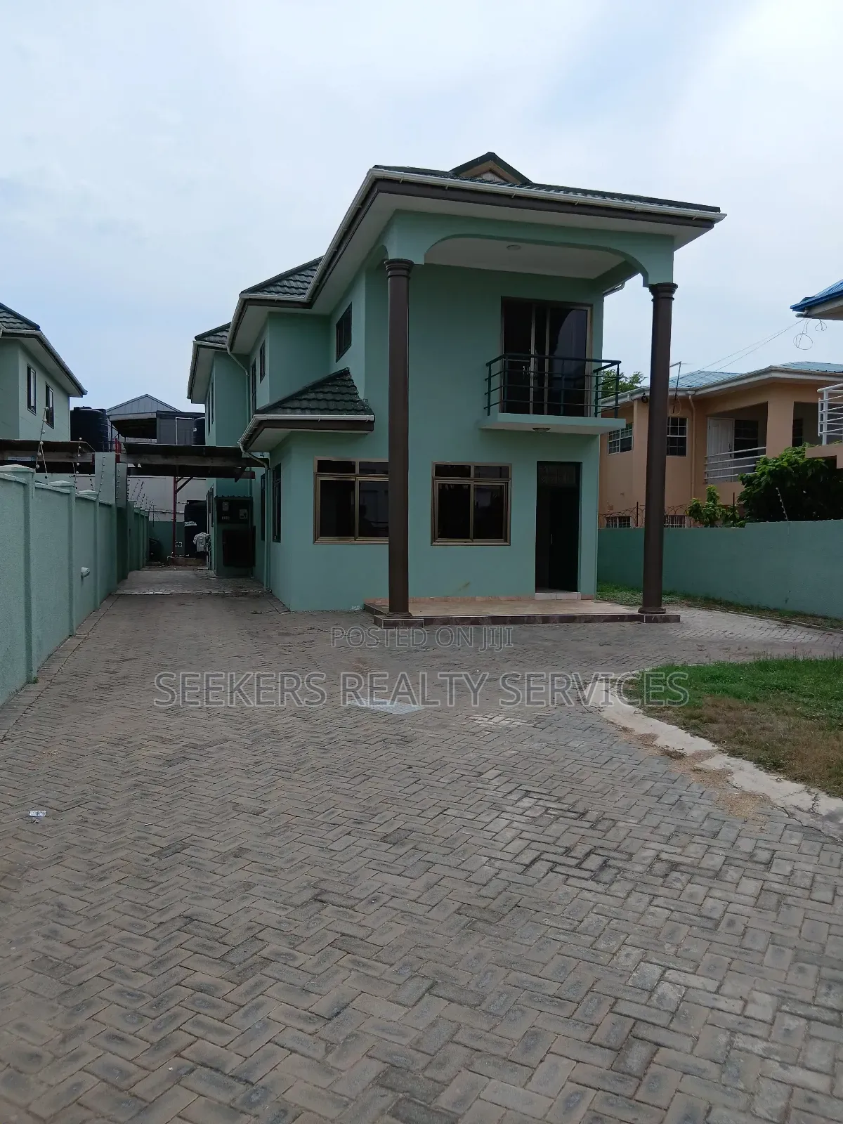 5bdrm House in Seekers Realty, Osu for rent in Osu