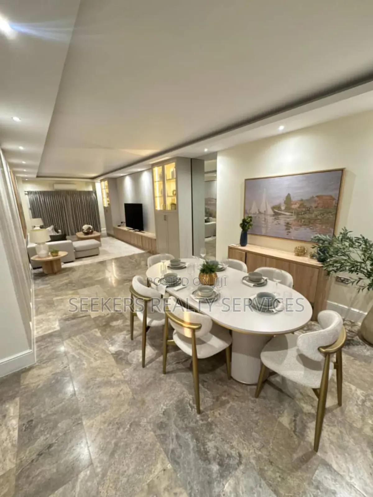5bdrm Townhouse/Terrace in Seekers Realty, Cantonments for sale in Cantonments