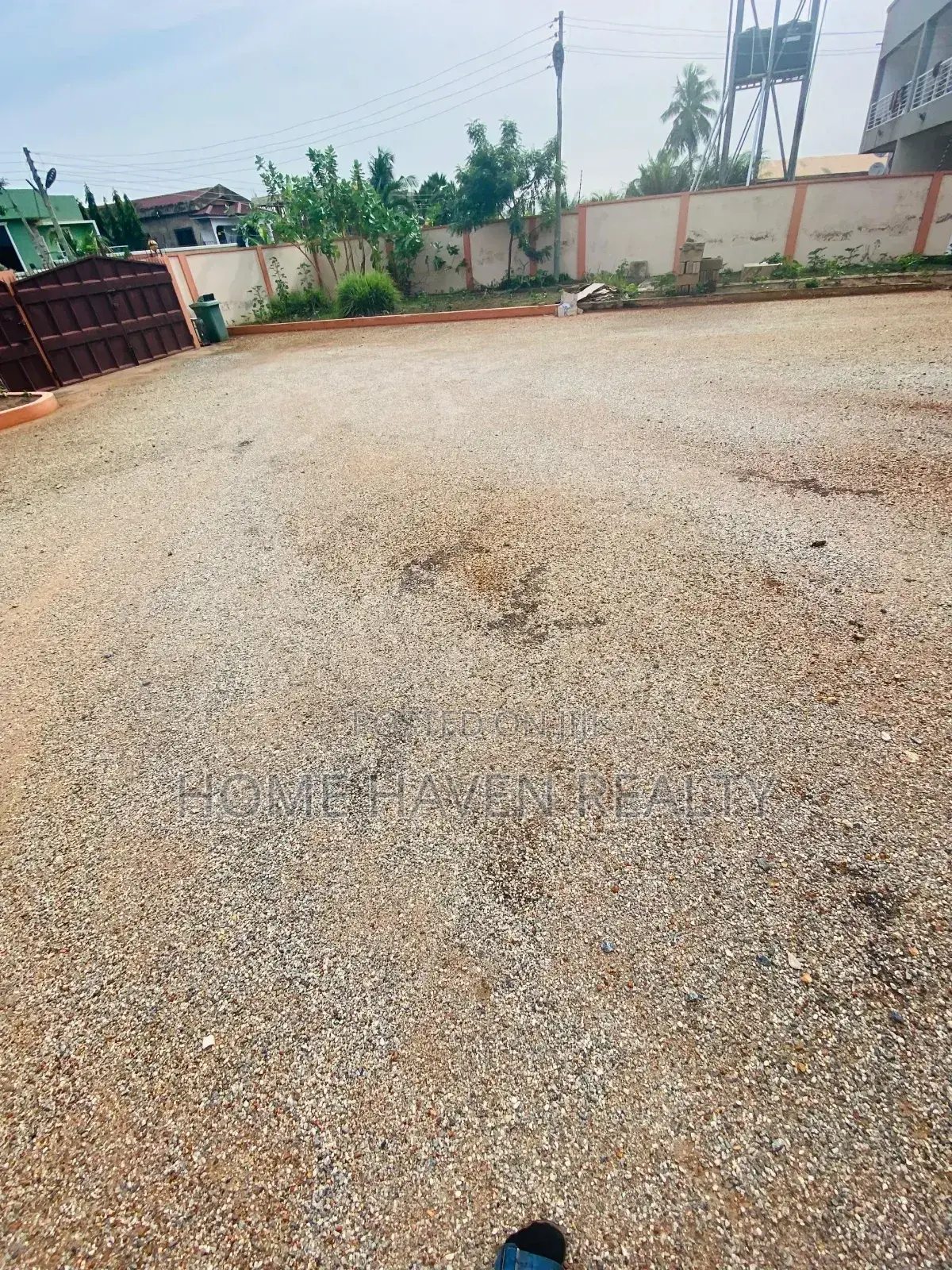 6bdrm House in North Legon for sale in North Legon
