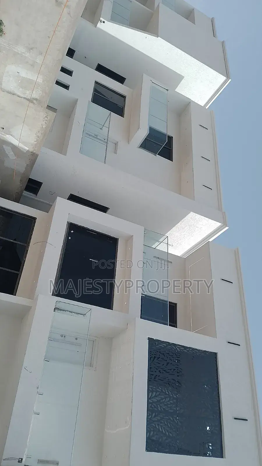 Newly Built 5bedrooms Self-Compound for Sale at Adiriganor in Adjiriganor