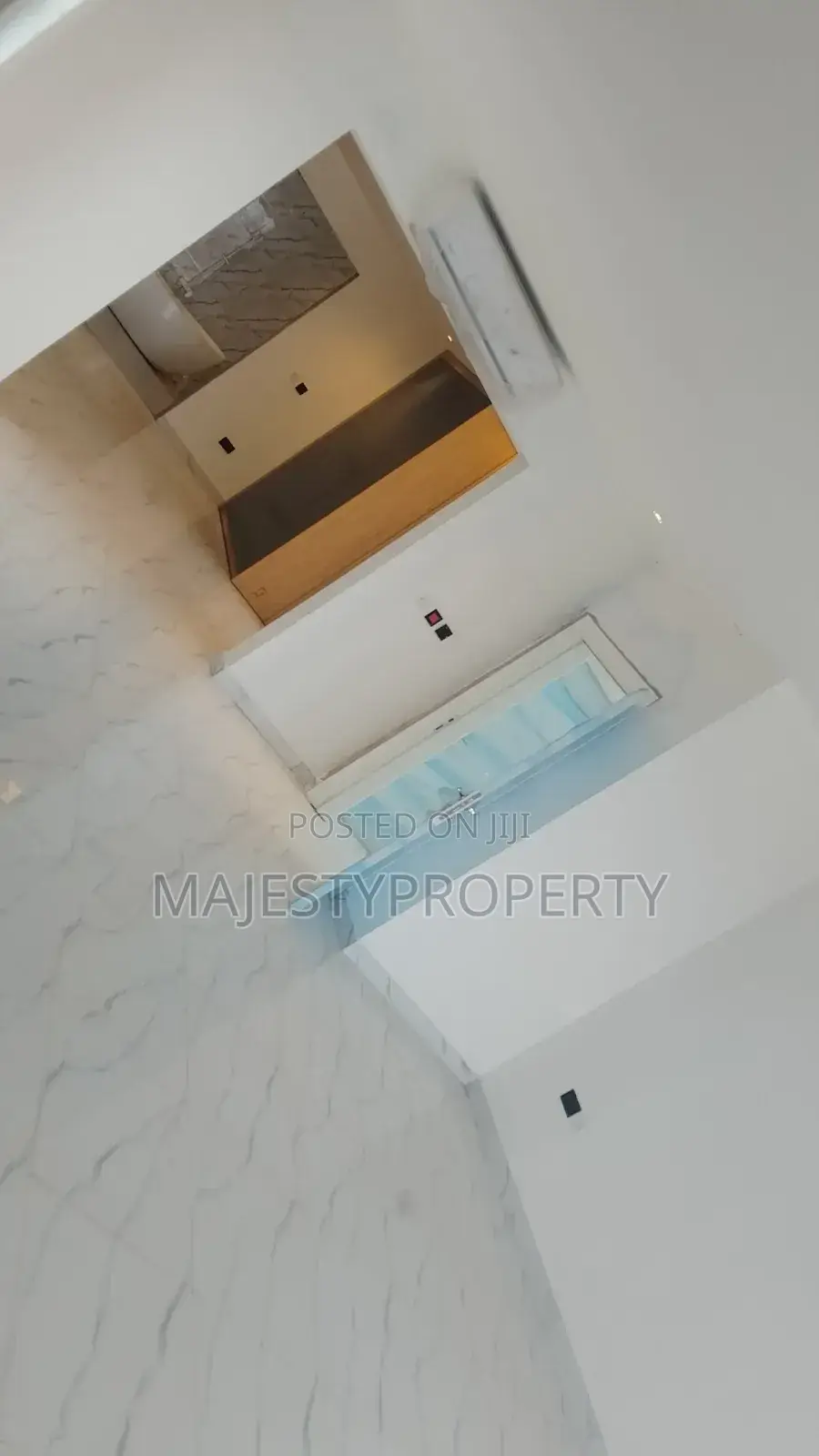 Newly Built 5bedrooms Self-Compound for Sale at Adiriganor in Adjiriganor