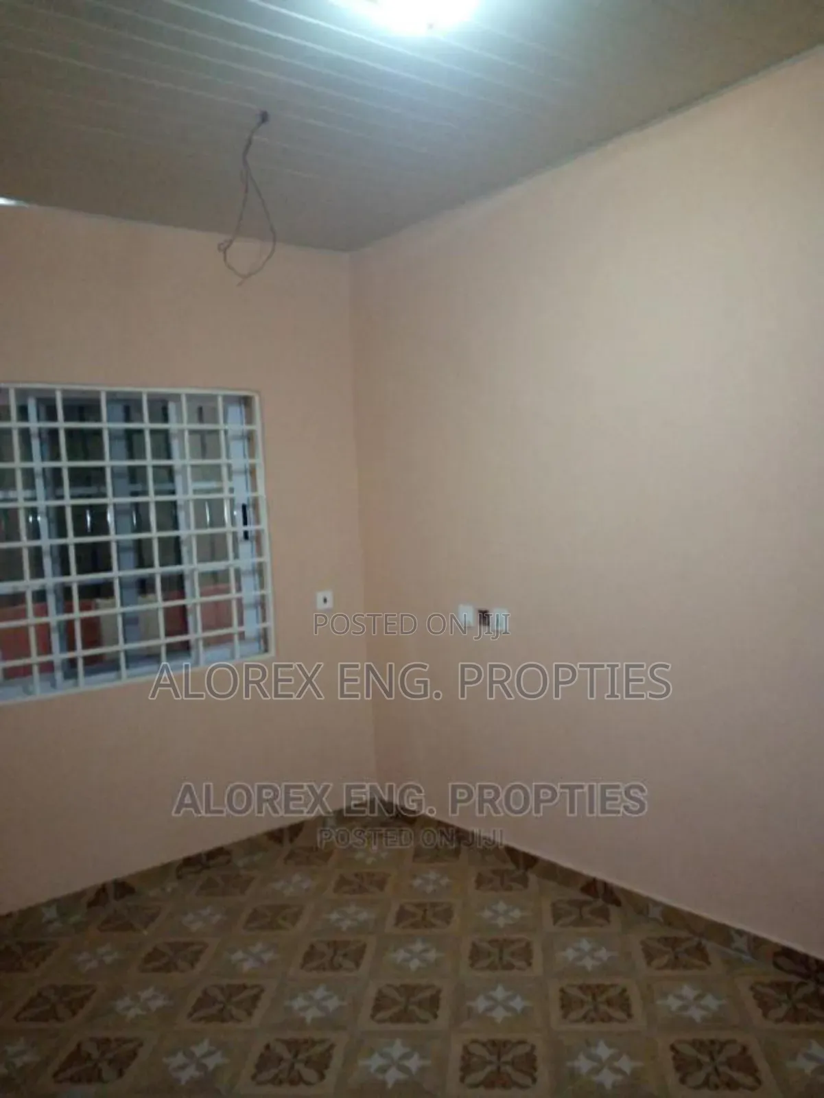 1bdrm Apartment in Chamber Self, Oyibi for rent in Oyibi