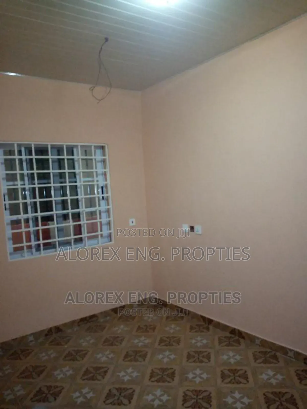1bdrm Apartment in Chamber Self, Oyibi for rent in Oyibi