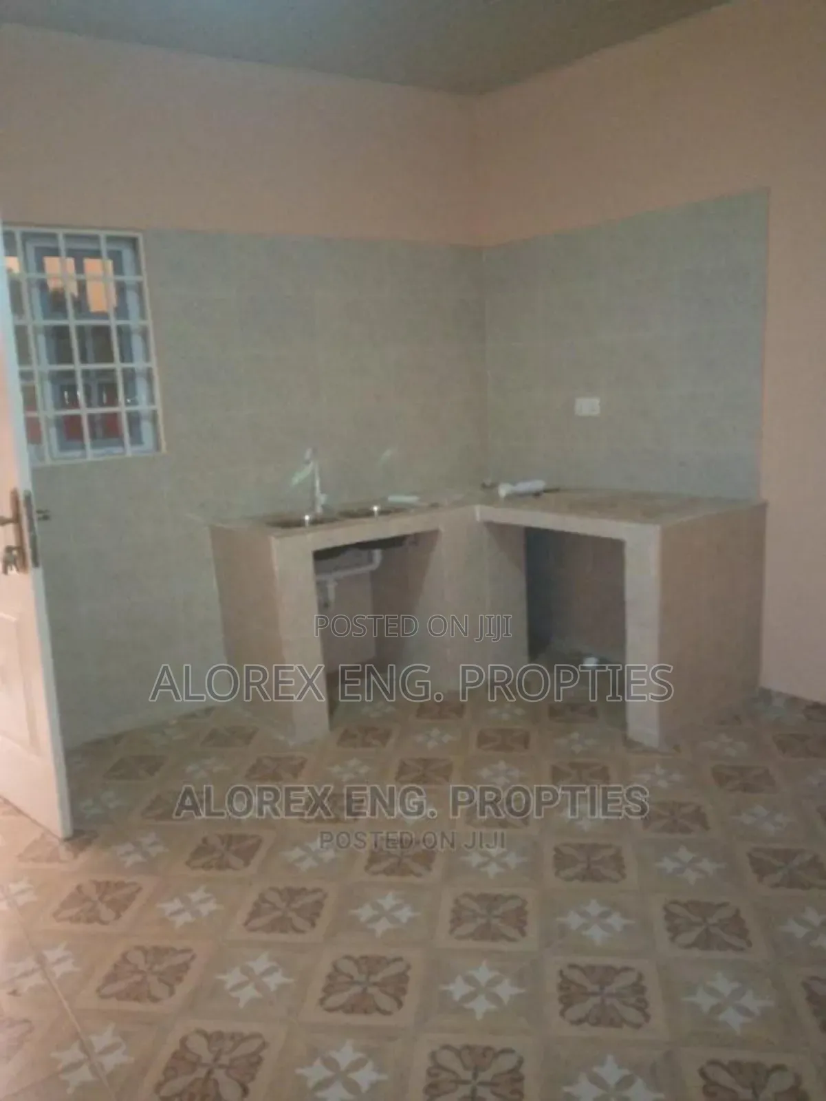 1bdrm Apartment in Chamber Self, Oyibi for rent in Oyibi