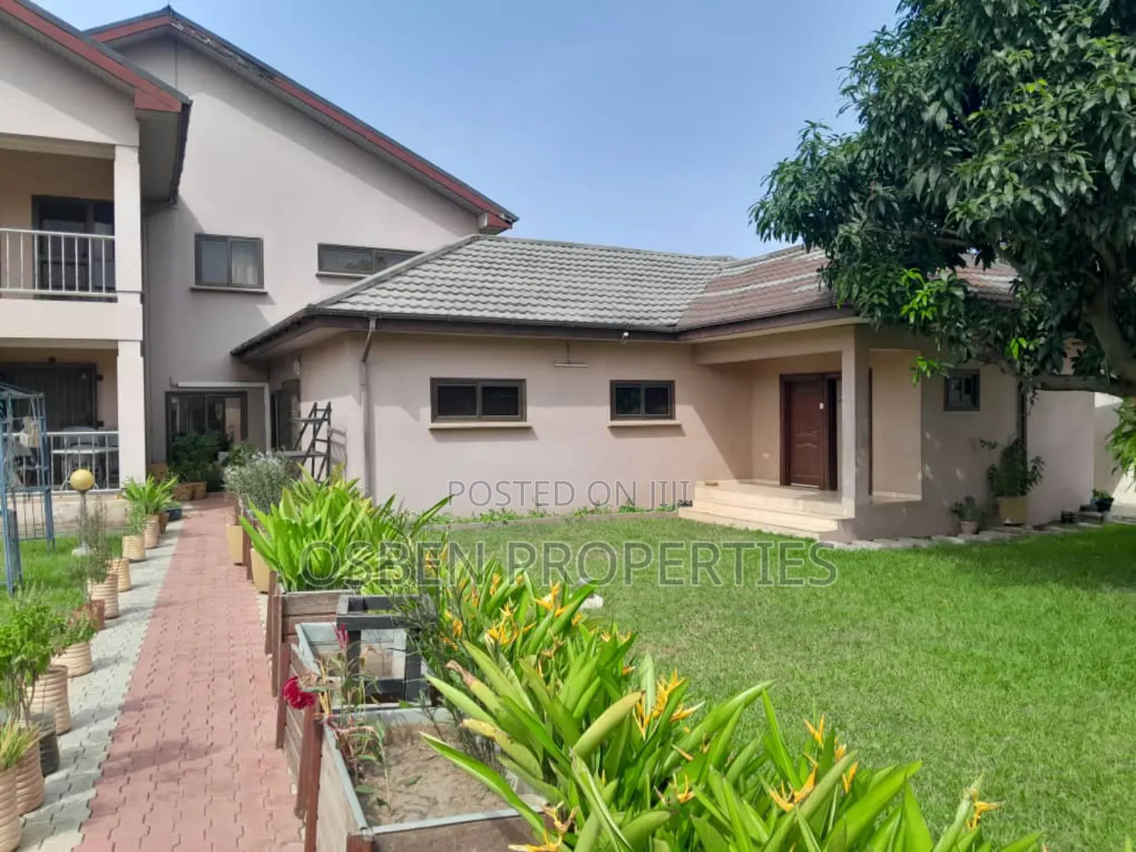 Furnished 7bdrm Mansion in Osben Properties, Cantonments for sale in Cantonments