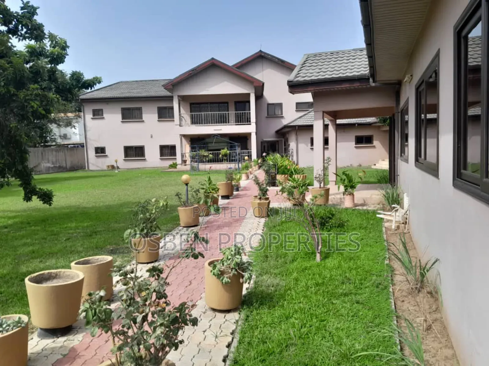 Furnished 7bdrm Mansion in Osben Properties, Cantonments for sale in Cantonments