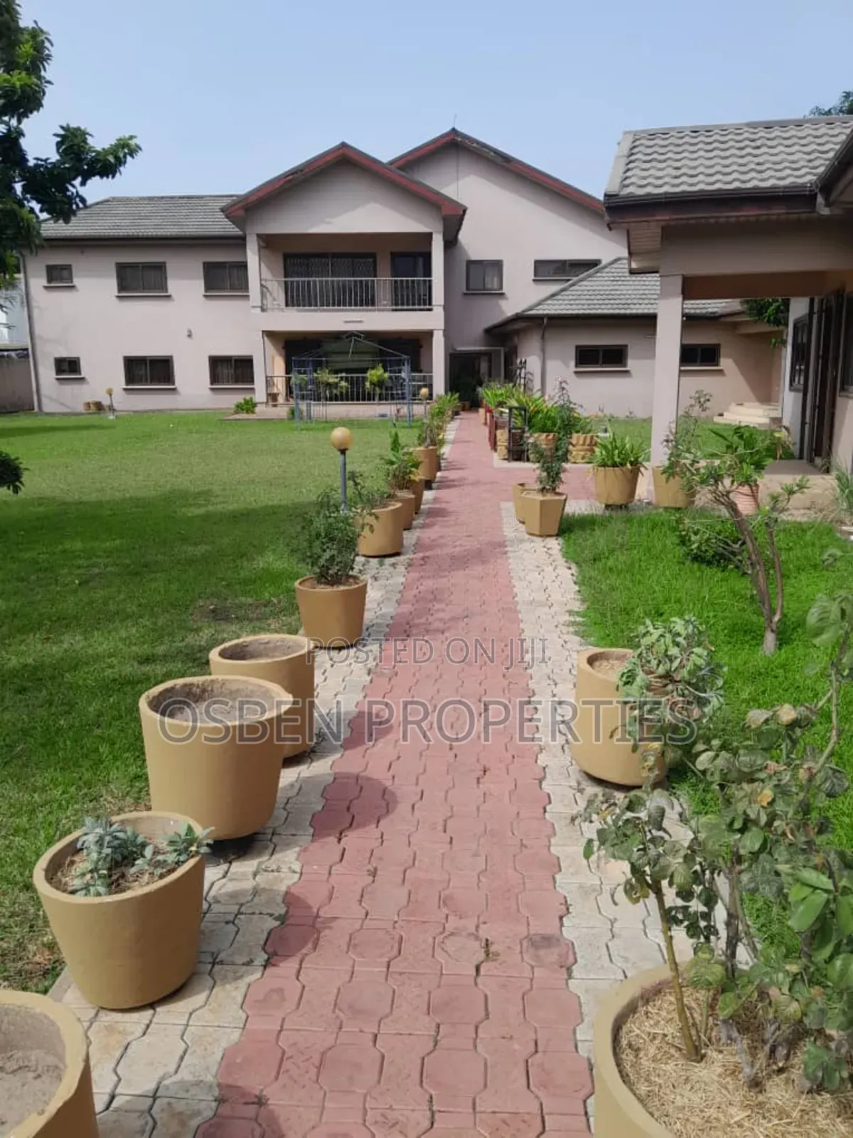 Furnished 7bdrm Mansion in Osben Properties, Cantonments for sale in Cantonments