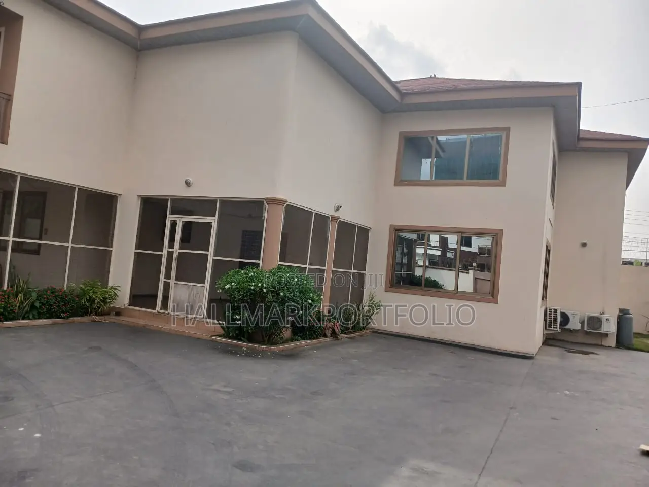 5bdrm House in Labone for sale in Labone