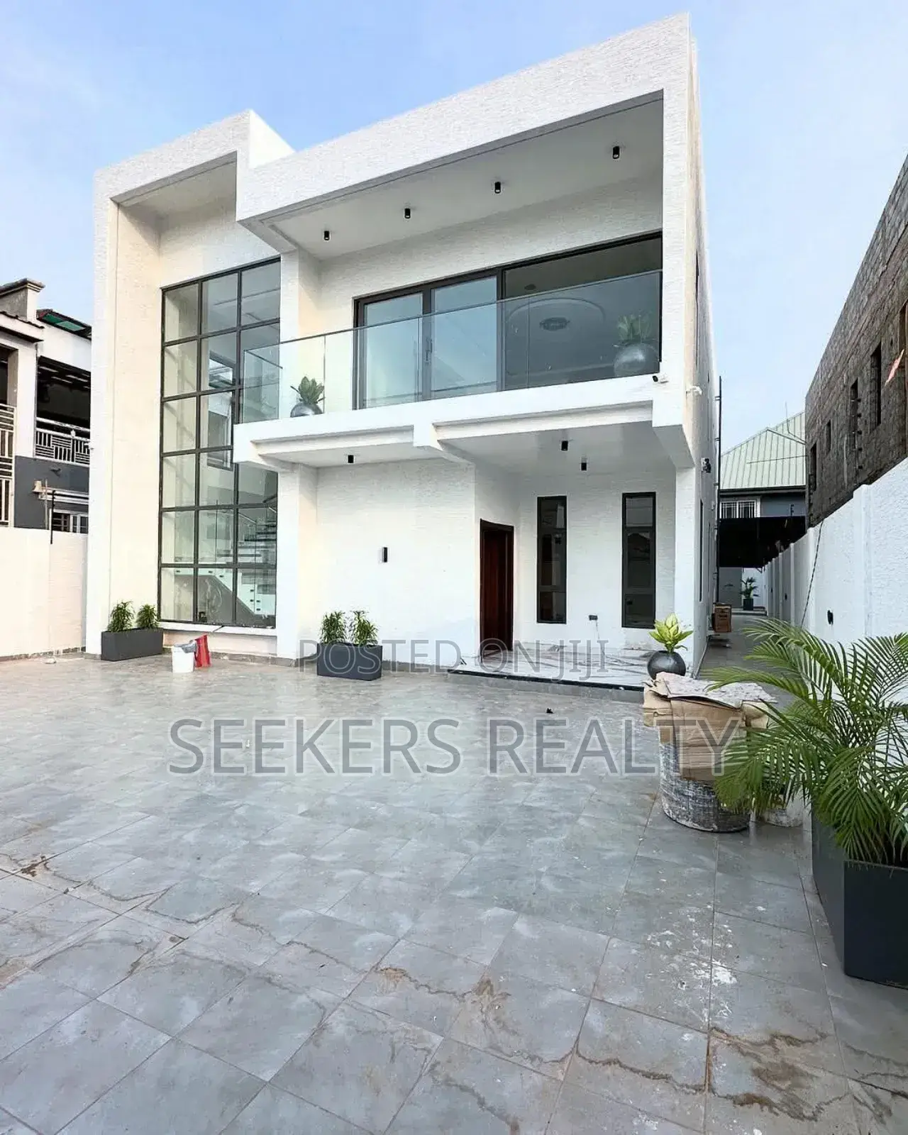 5bdrm House in Seekers Realty, Adenta for sale in Adenta