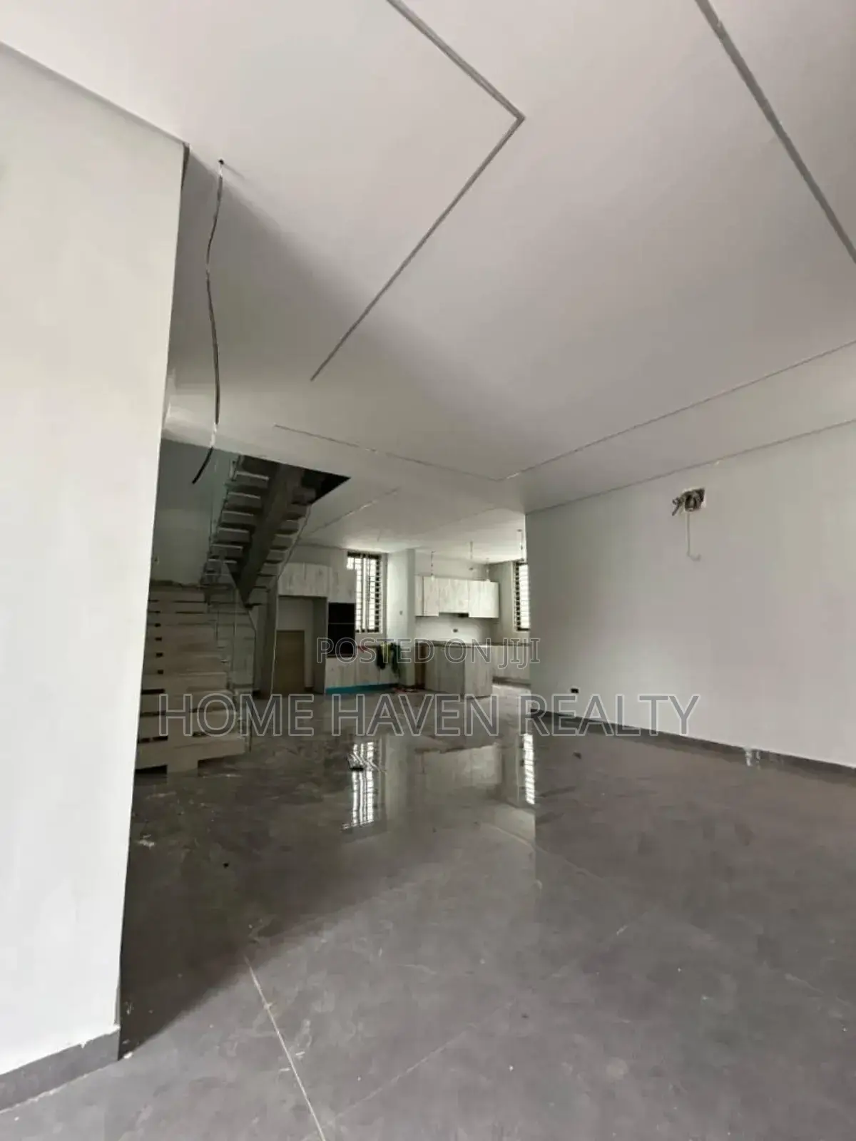 4bdrm House in East Airport, Tseaddo for sale in Tseaddo