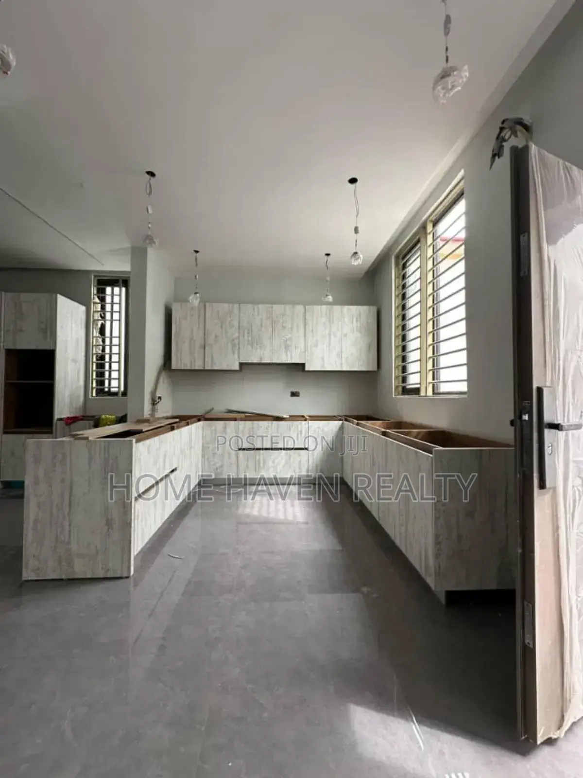 4bdrm House in East Airport, Tseaddo for sale in Tseaddo