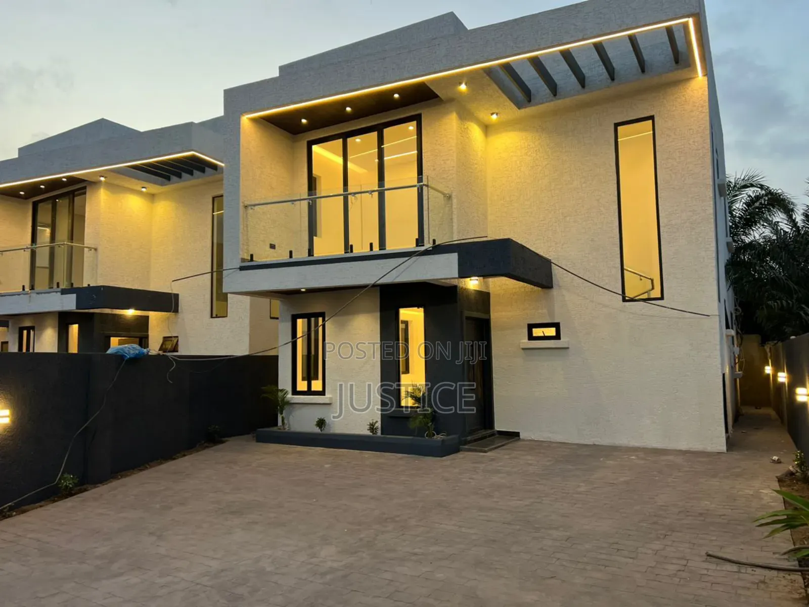 3bdrm Duplex in Zoomlion West, East Legon for sale in East Legon