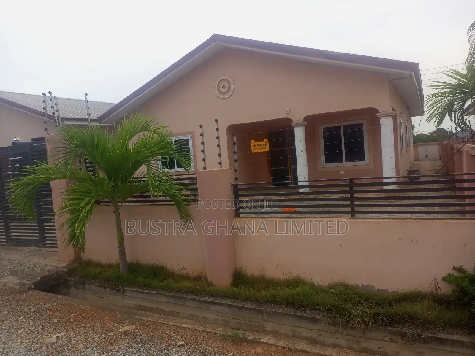 3bdrm House in Community 25 Savanna, Tema Metropolitan for sale in Tema Metropolitan