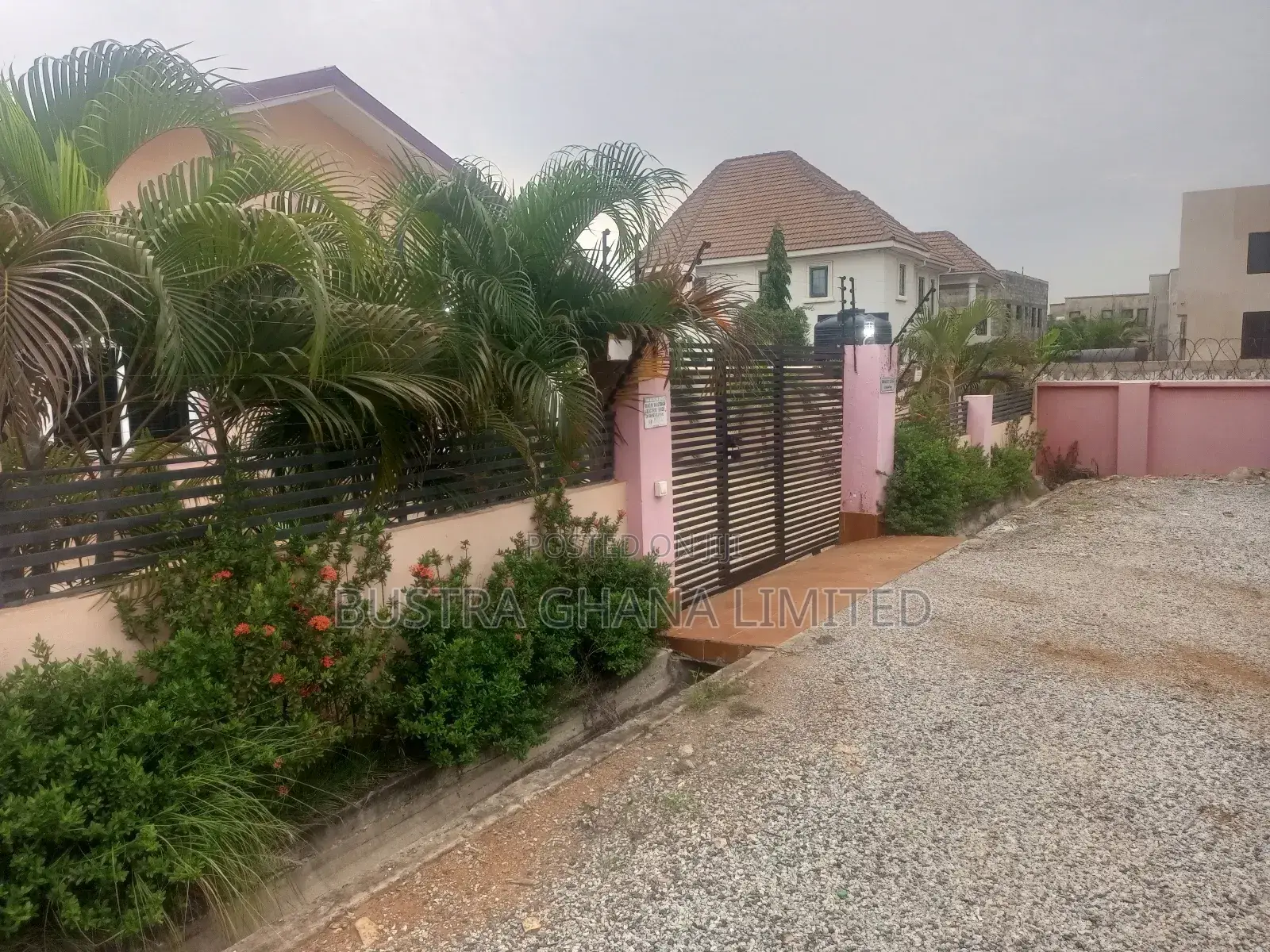 3bdrm House in Community 25 Savanna, Tema Metropolitan for sale in Tema Metropolitan