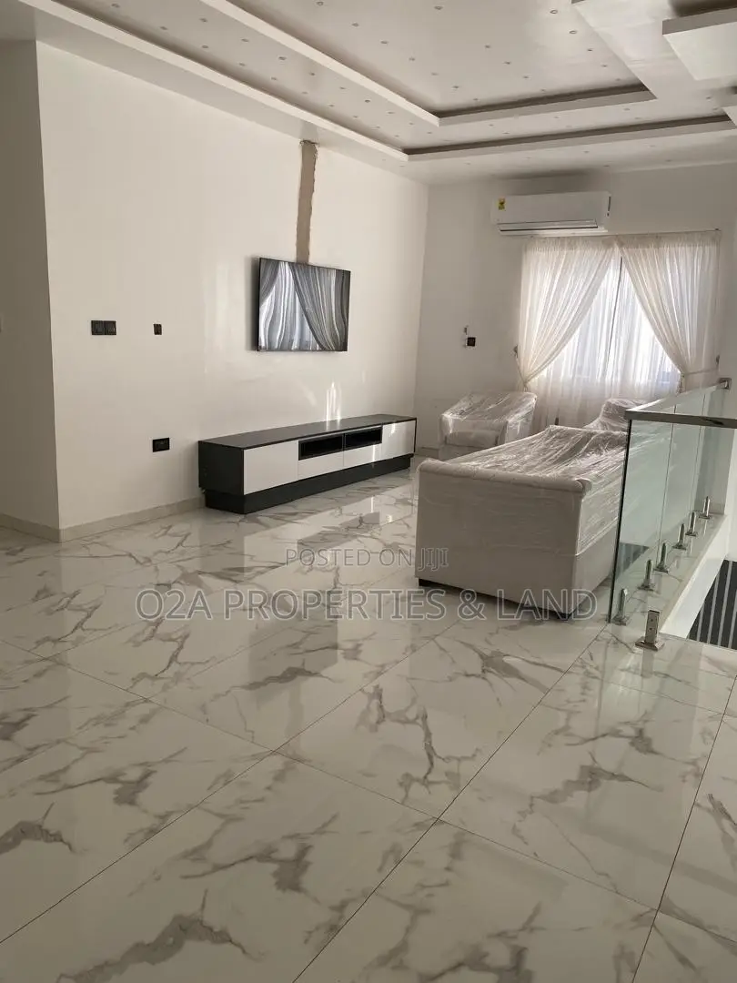 Furnished 5bdrm House in Kumasi Hilltop for sale in Kumasi Metropolitan