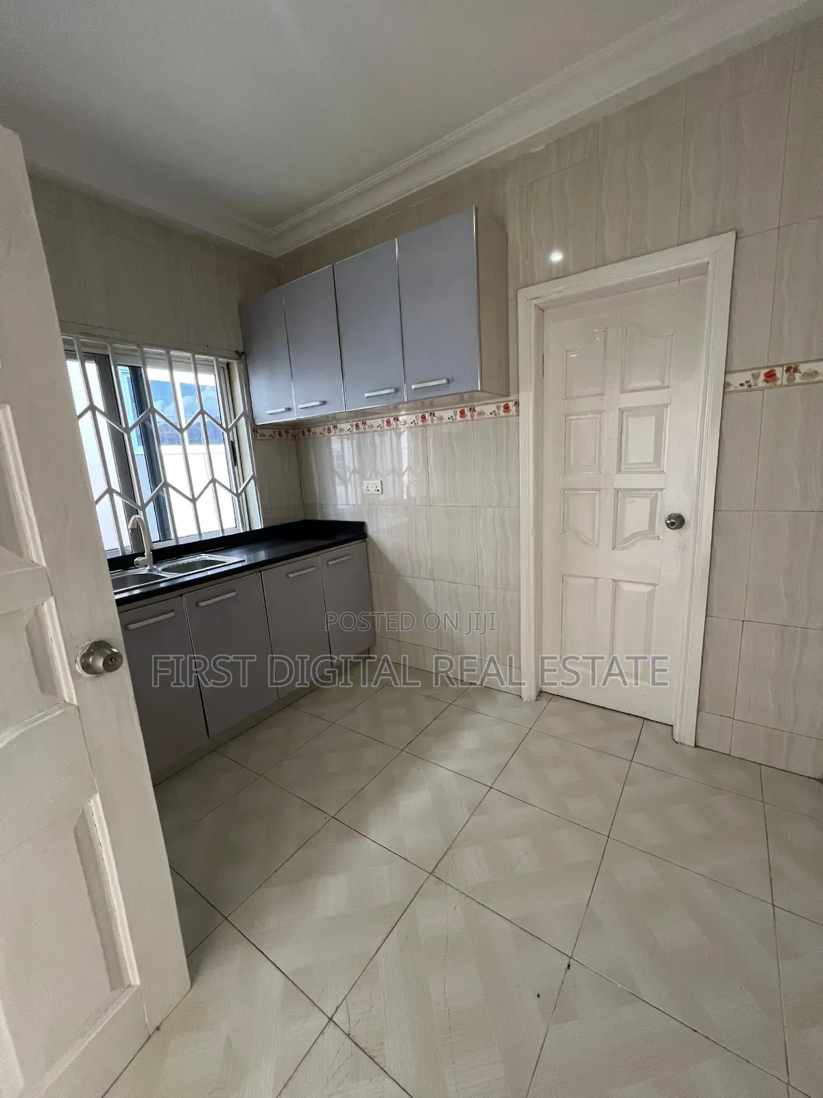 Chamber and Hall Self Contain at Mile 11 for Rent in Ga South Municipal