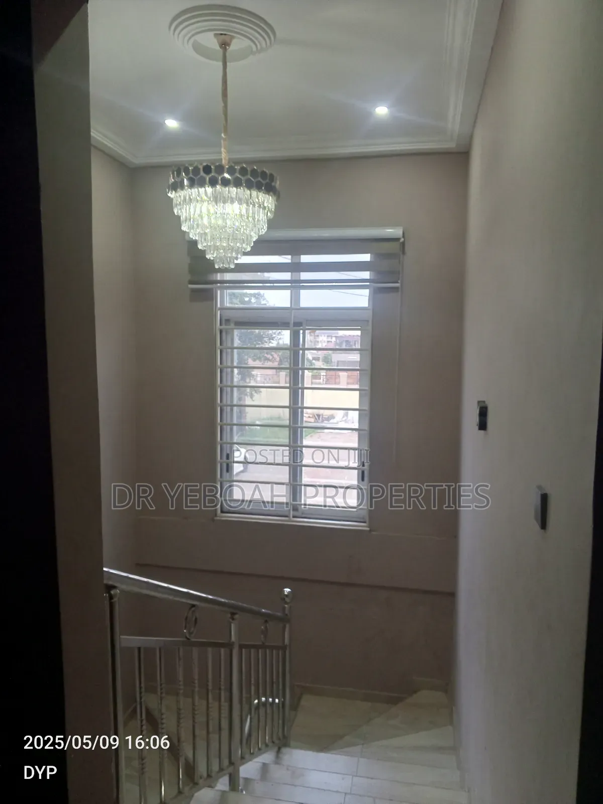 4bdrm Chalet in Spintex Road:- 4 for rent in Spintex