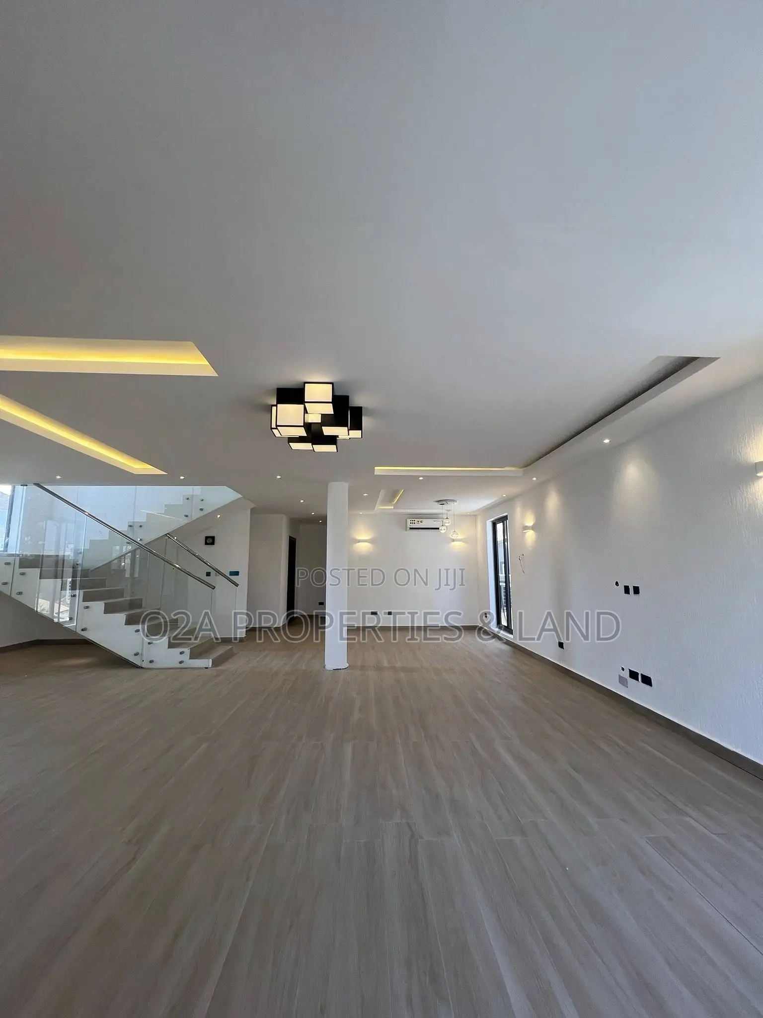 4bdrm House in Ashaley Botwe, for sale in School Junction