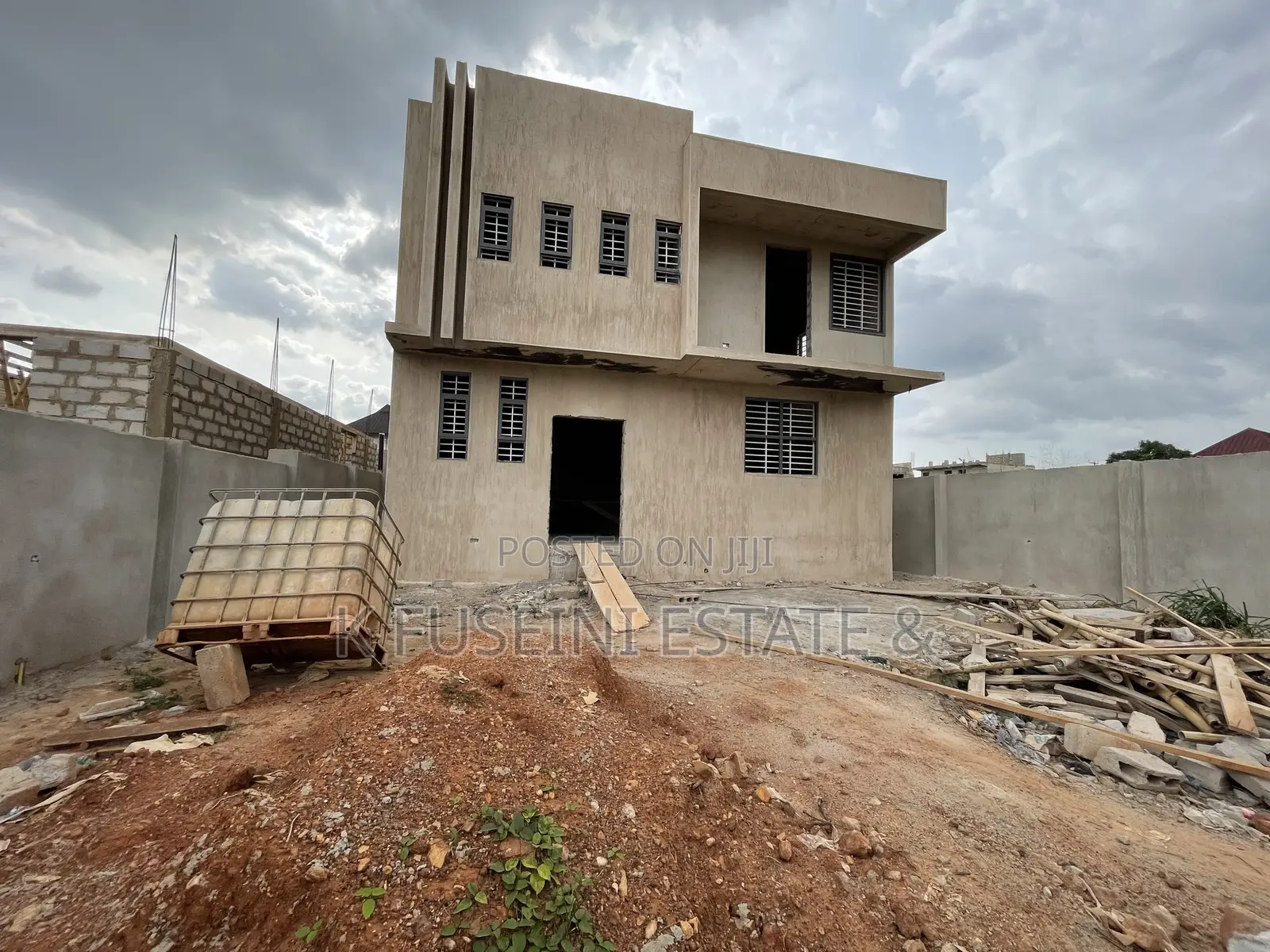 4bdrm House in K Fuseini Estate, Kumasi Metropolitan for sale in Kumasi Metropolitan
