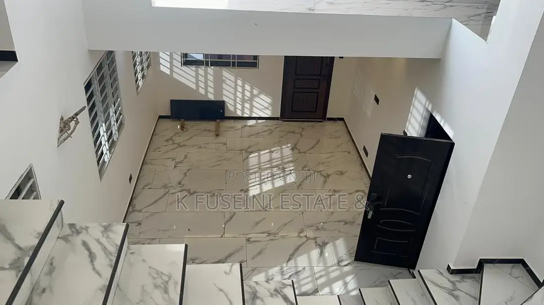 4bdrm House in K Fuseini Estate, Kumasi Metropolitan for sale in Kumasi Metropolitan