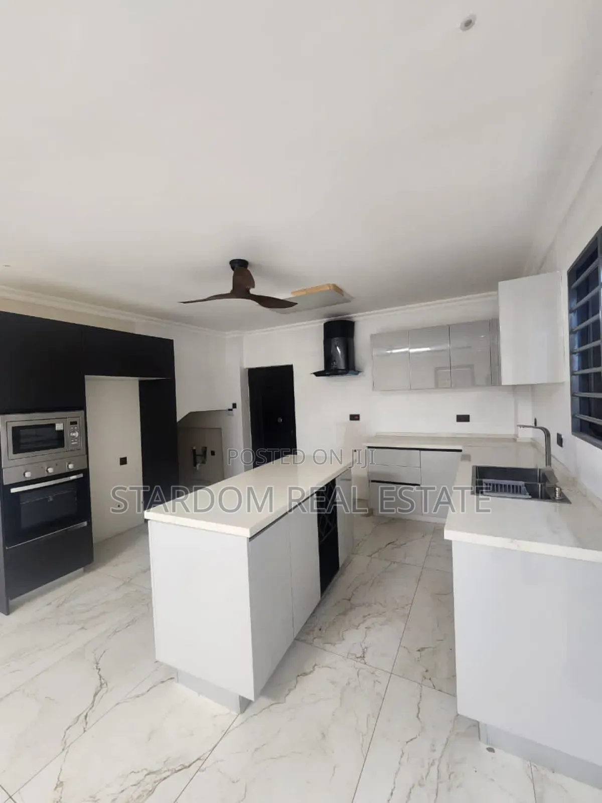 3bdrm Duplex in Ogbojo, East Legon for rent in East Legon