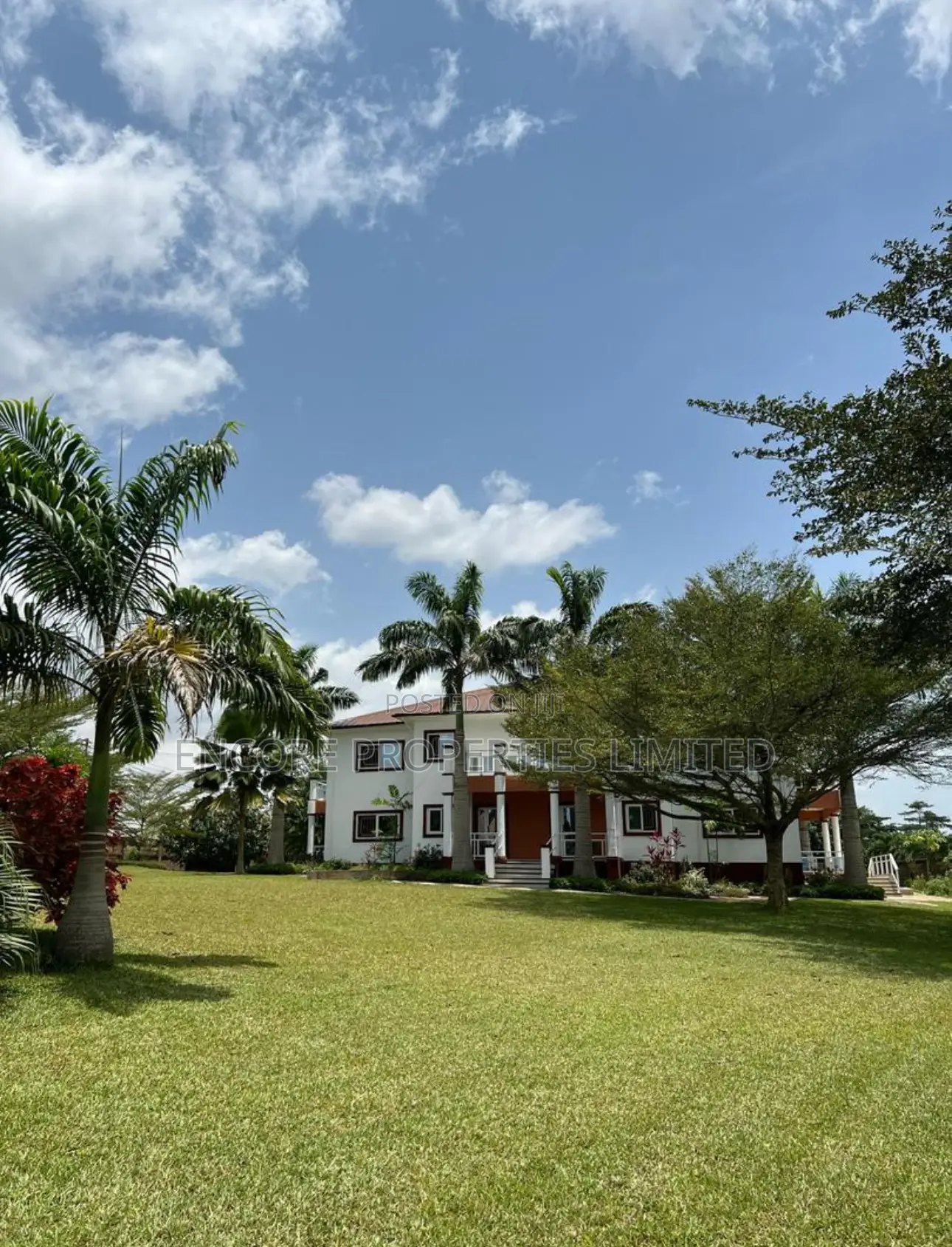 5bdrm Villa in Encore Properties, Aburi for sale in Aburi