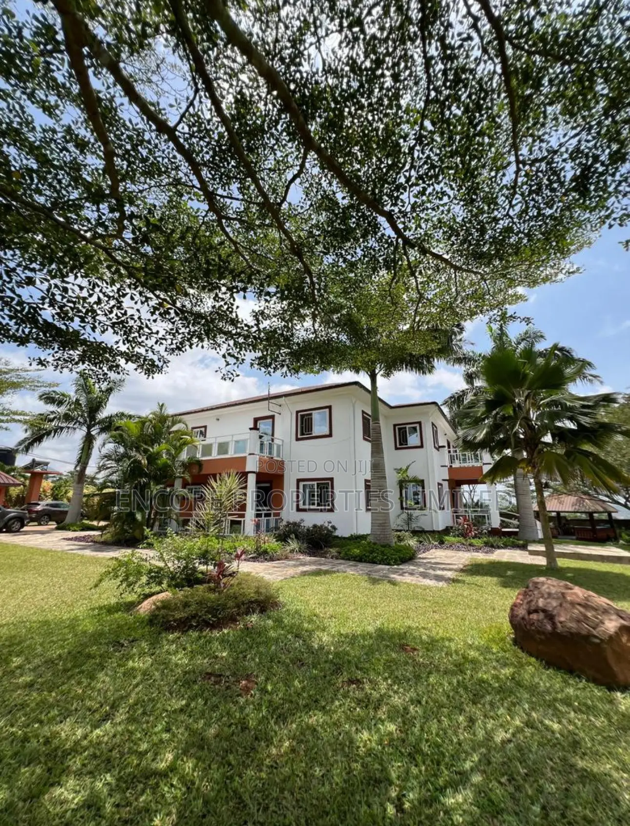5bdrm Villa in Encore Properties, Aburi for sale in Aburi