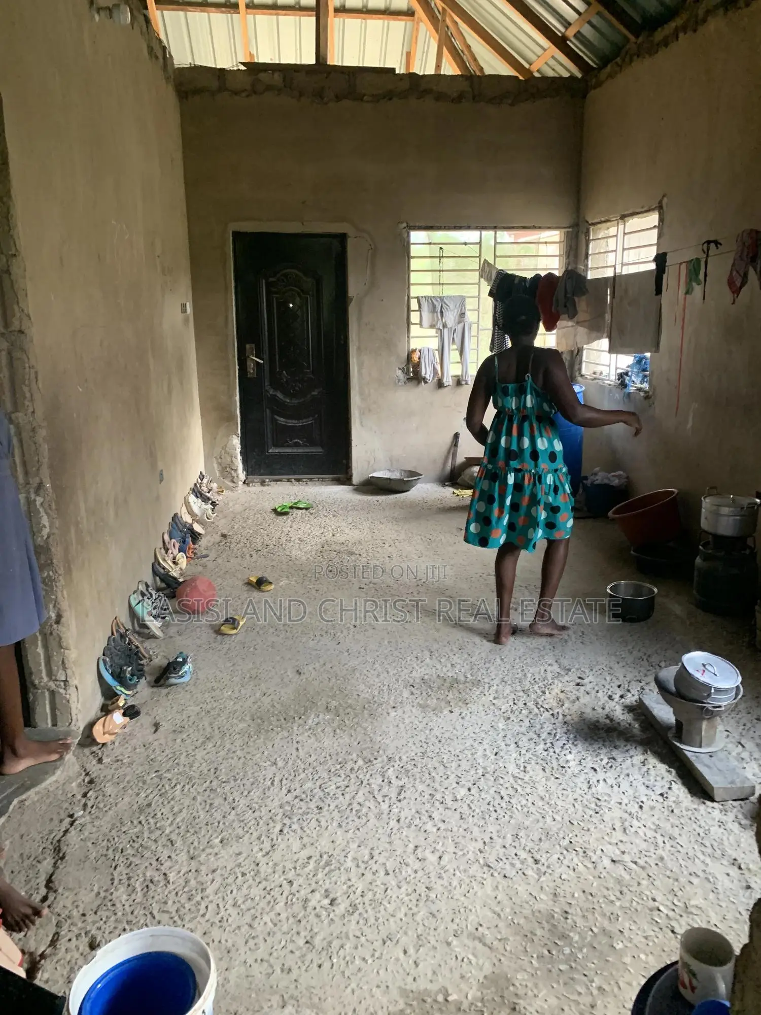 2bdrm House in Lasisi And Christ, Accra Metropolitan for sale in Accra Metropolitan