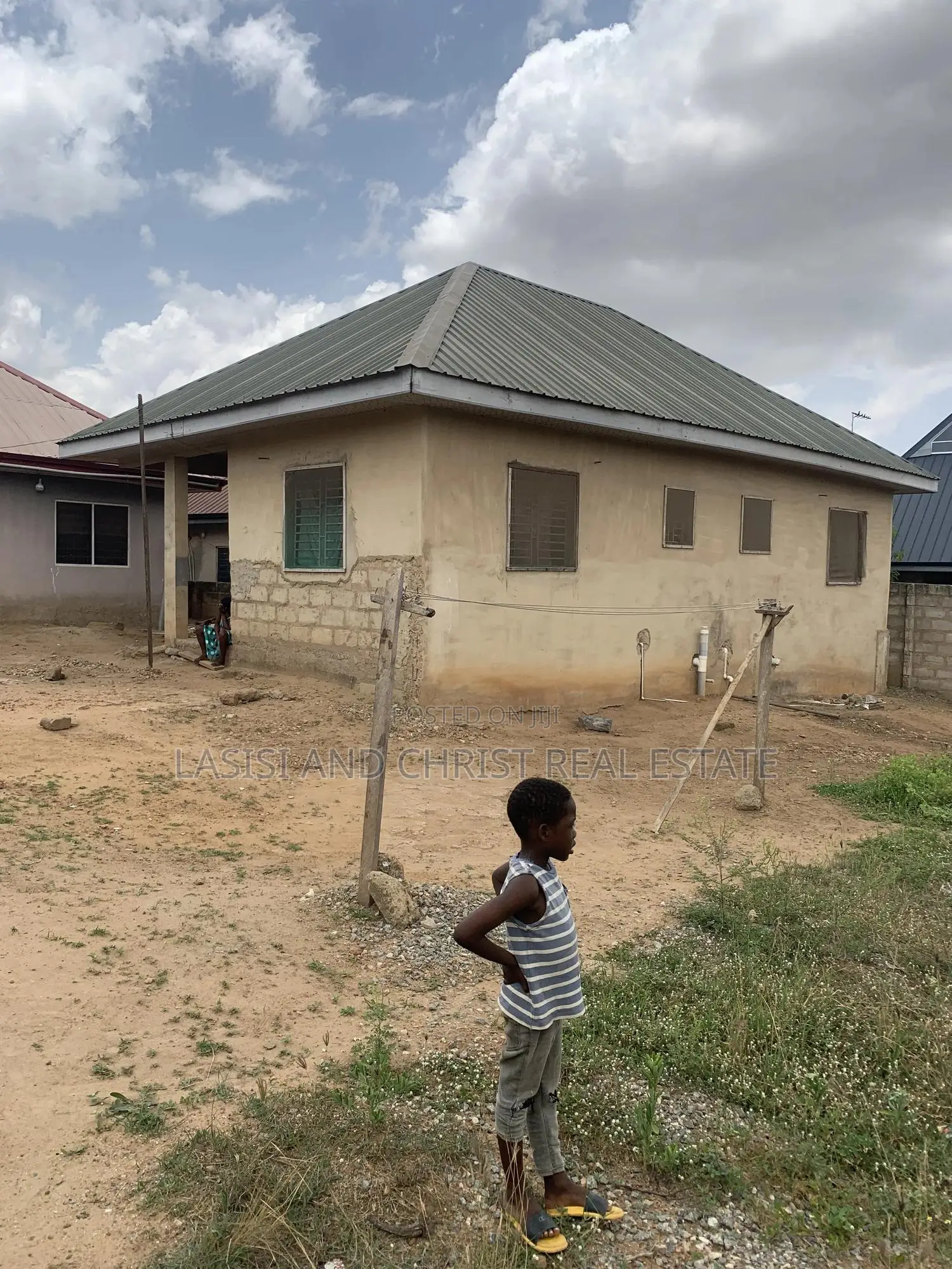 2bdrm House in Lasisi And Christ, Accra Metropolitan for sale in Accra Metropolitan